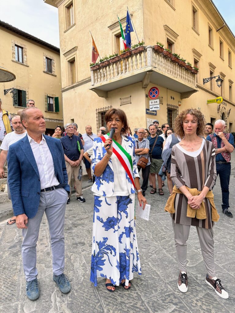 Chianciano Art Biennale Sindaca Grazia Torelli Chiezzi Alessandra Assessora Micheli Michele Assessore